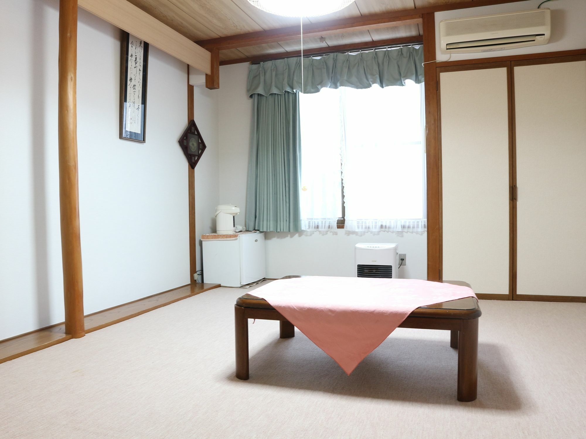 Petit Hotel P-Bow Hakuba Exterior photo